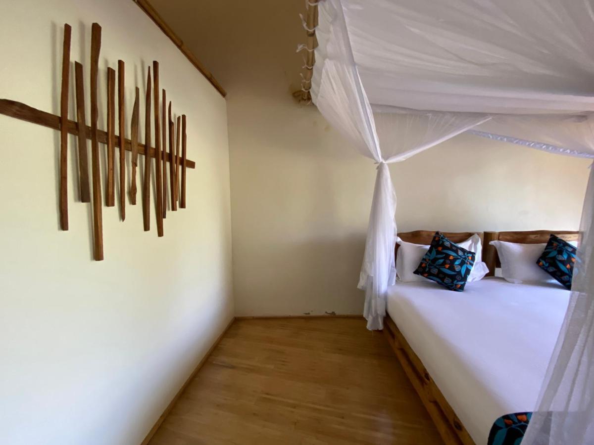 Murchison Falls Bamboo Village Paraa Экстерьер фото